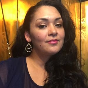 Meet your Posher, Veronica